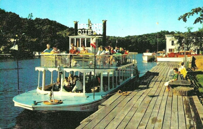 Star of Saugatuck Boat Cruises - Postcard (newer photo)